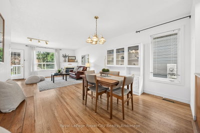 8 Whitetail Court • Guelph, ON photo 6