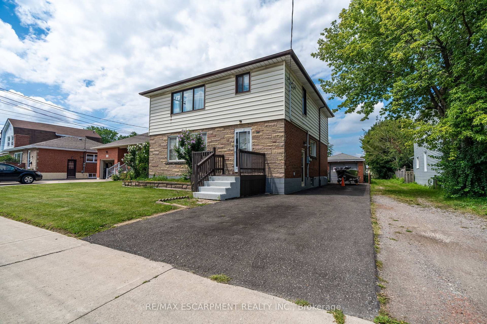 374 Upper Wentworth Street W • Hamilton, ON photo 39