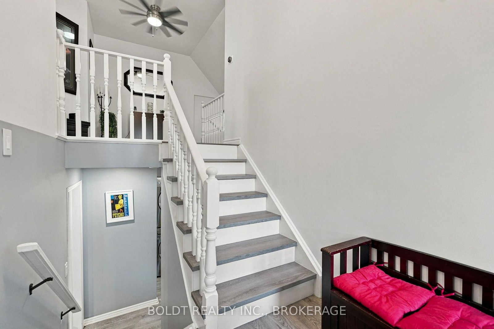 16 Longfellow Avenue • St. Catharines, ON photo 23