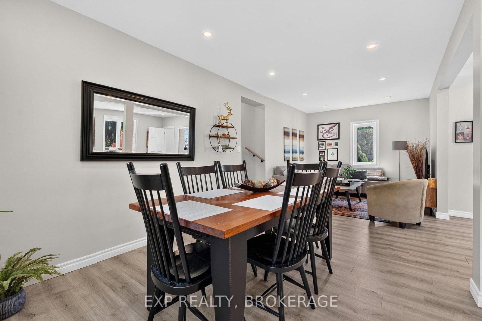 646 PORTSMOUTH Avenue • Kingston, ON photo 13