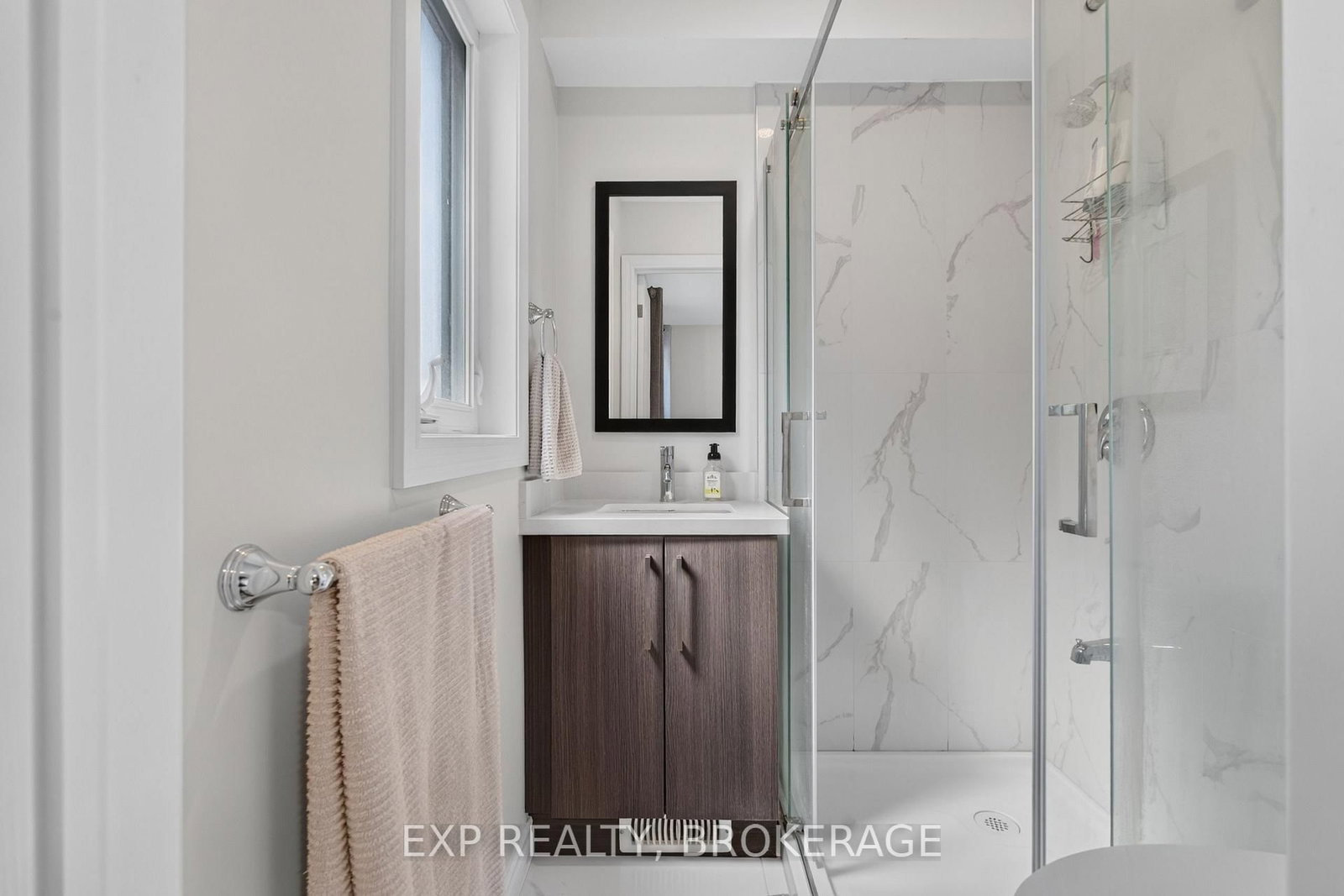 646 PORTSMOUTH Avenue • Kingston, ON photo 18