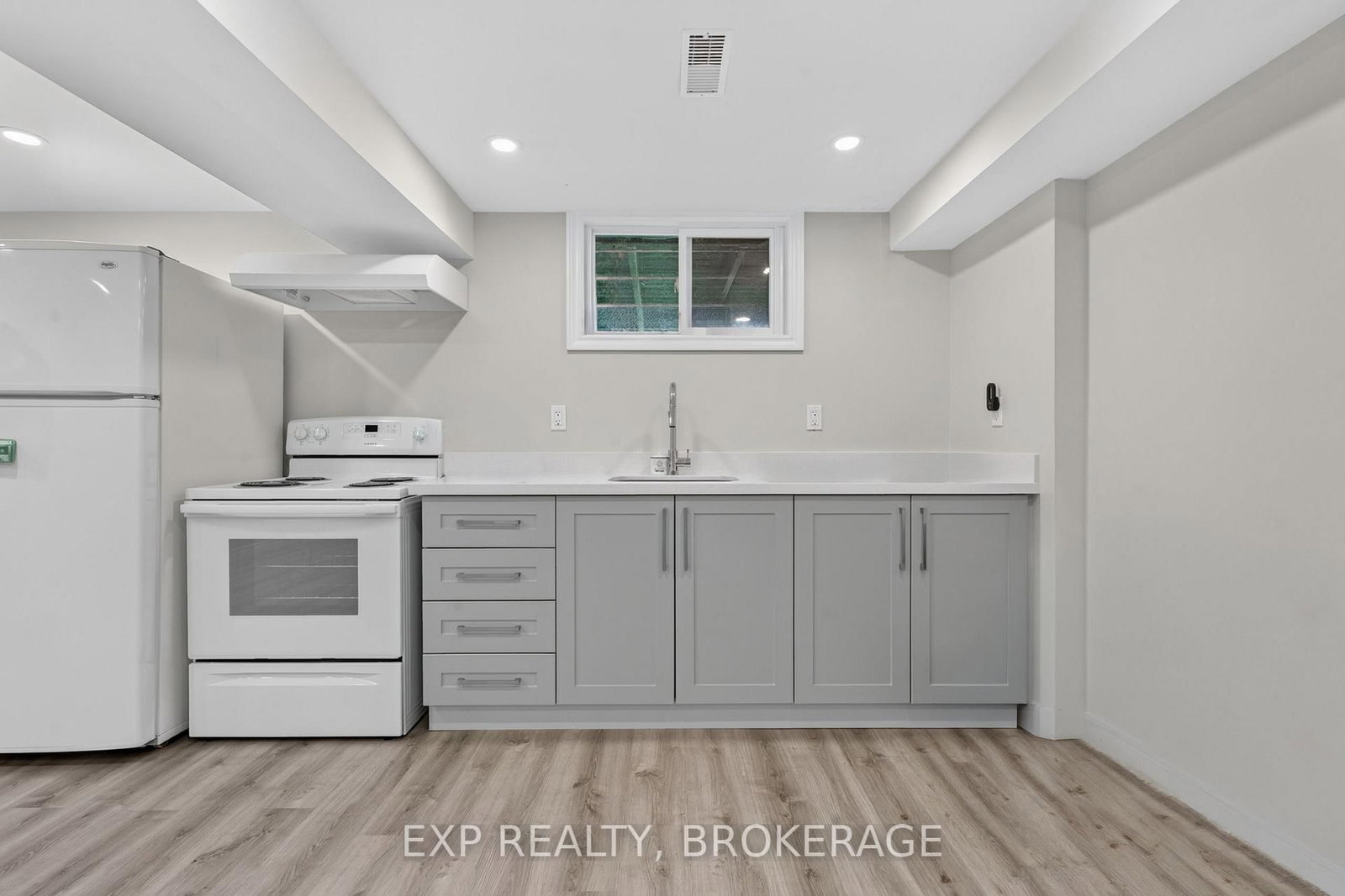 646 PORTSMOUTH Avenue • Kingston, ON photo 27