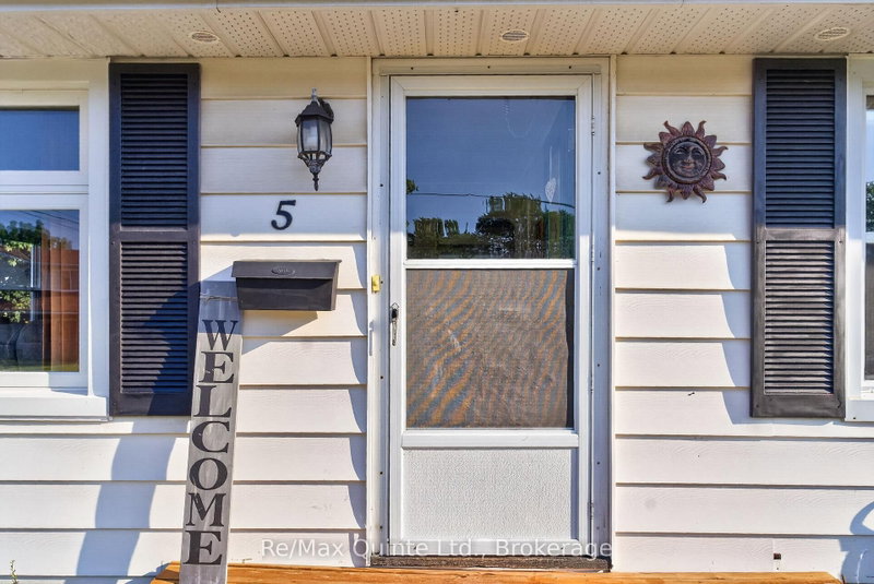 5 WILKINS Street