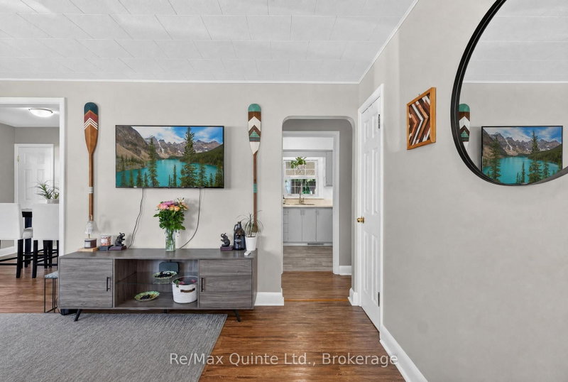 5 WILKINS St photo 4