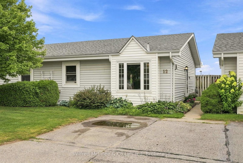 12 - 303 Waterloo Street