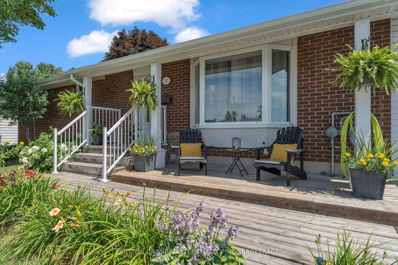 11 Chesterfield Drive