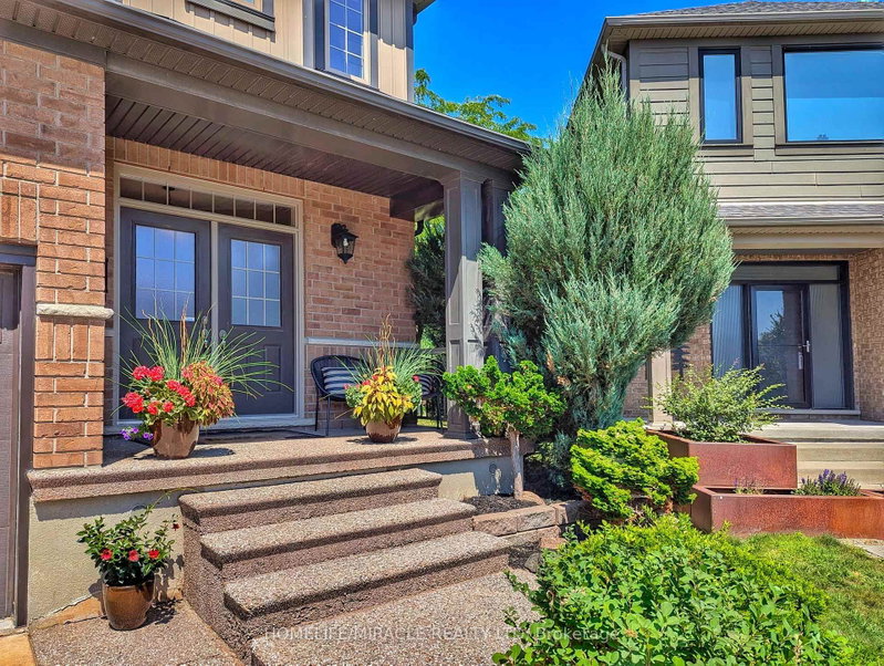 913 Valebrook Court
