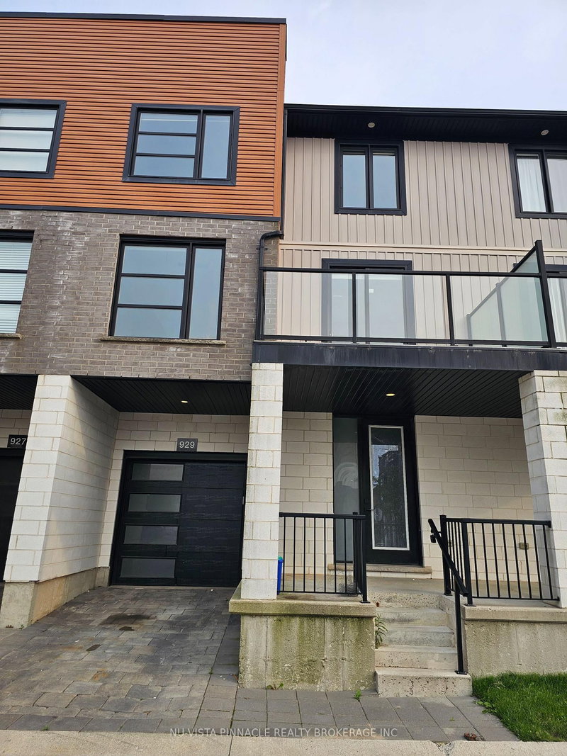 929 SARNIA Road