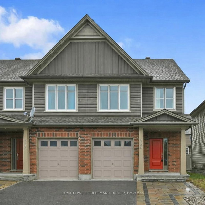 322 Fergus Crescent
