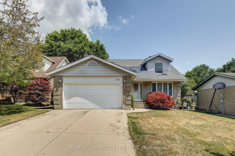 48 Clarendon Crescent