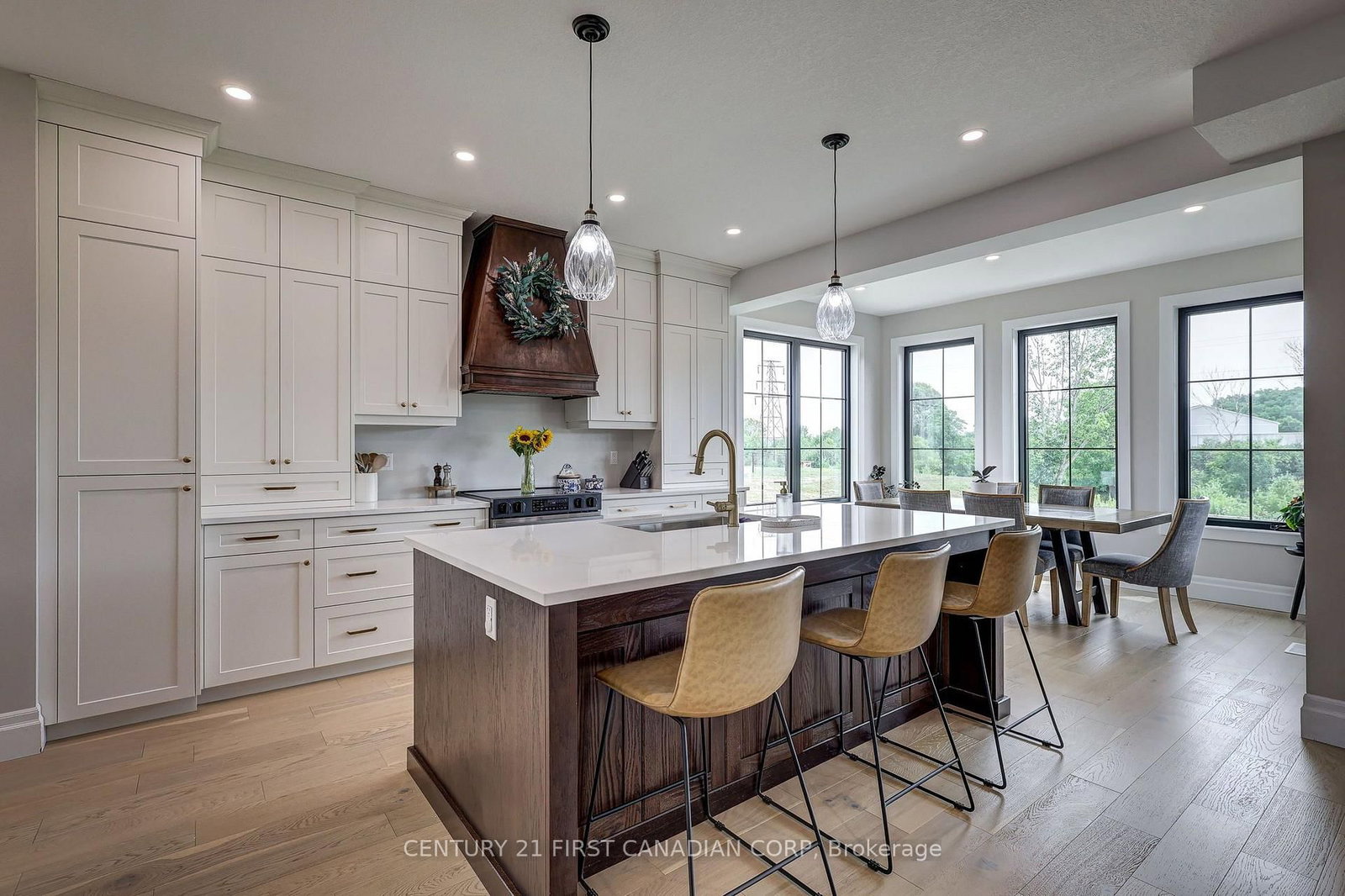 36369 Talbot Line • Southwold, ON photo 16