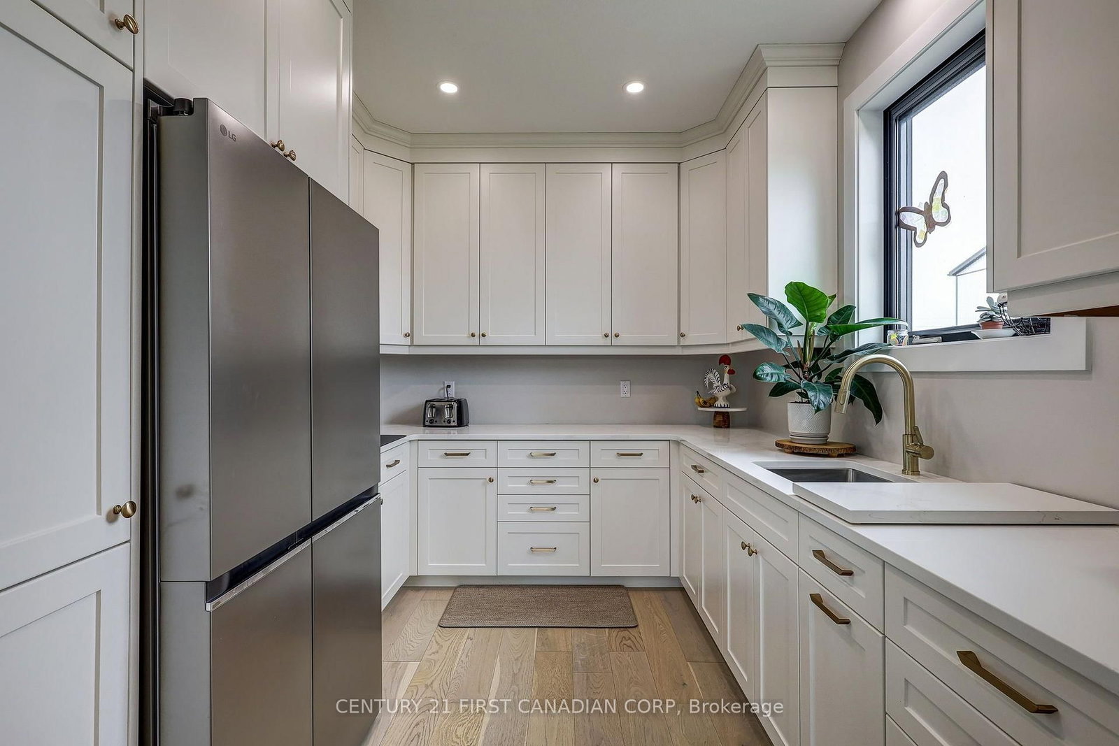 36369 Talbot Line • Southwold, ON photo 20
