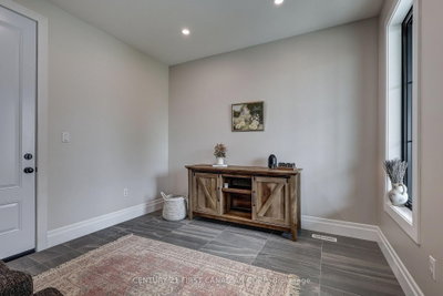 36369 Talbot Line • Southwold, ON photo 9