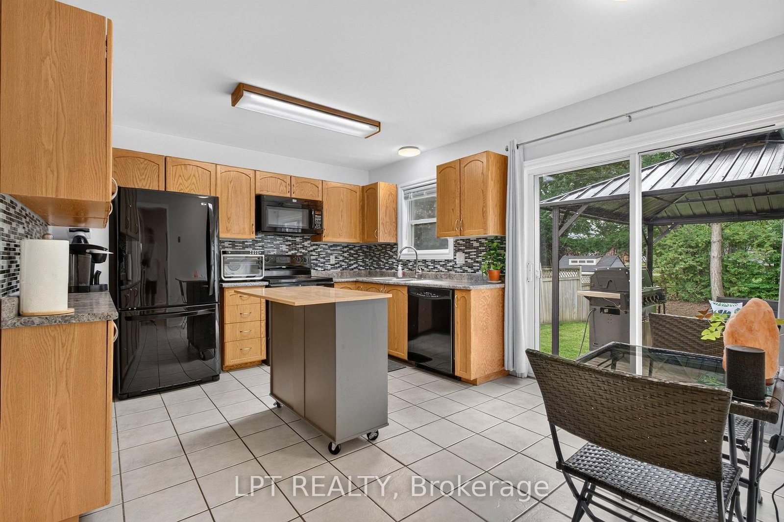 56 Victor Street • Stittsville, ON photo 14