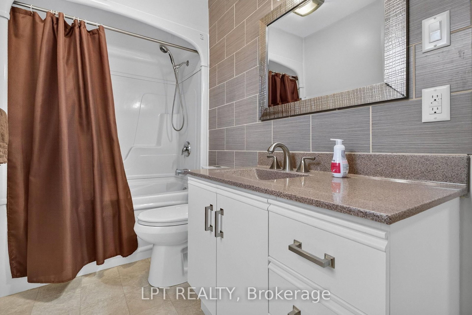 56 Victor Street • Stittsville, ON photo 23