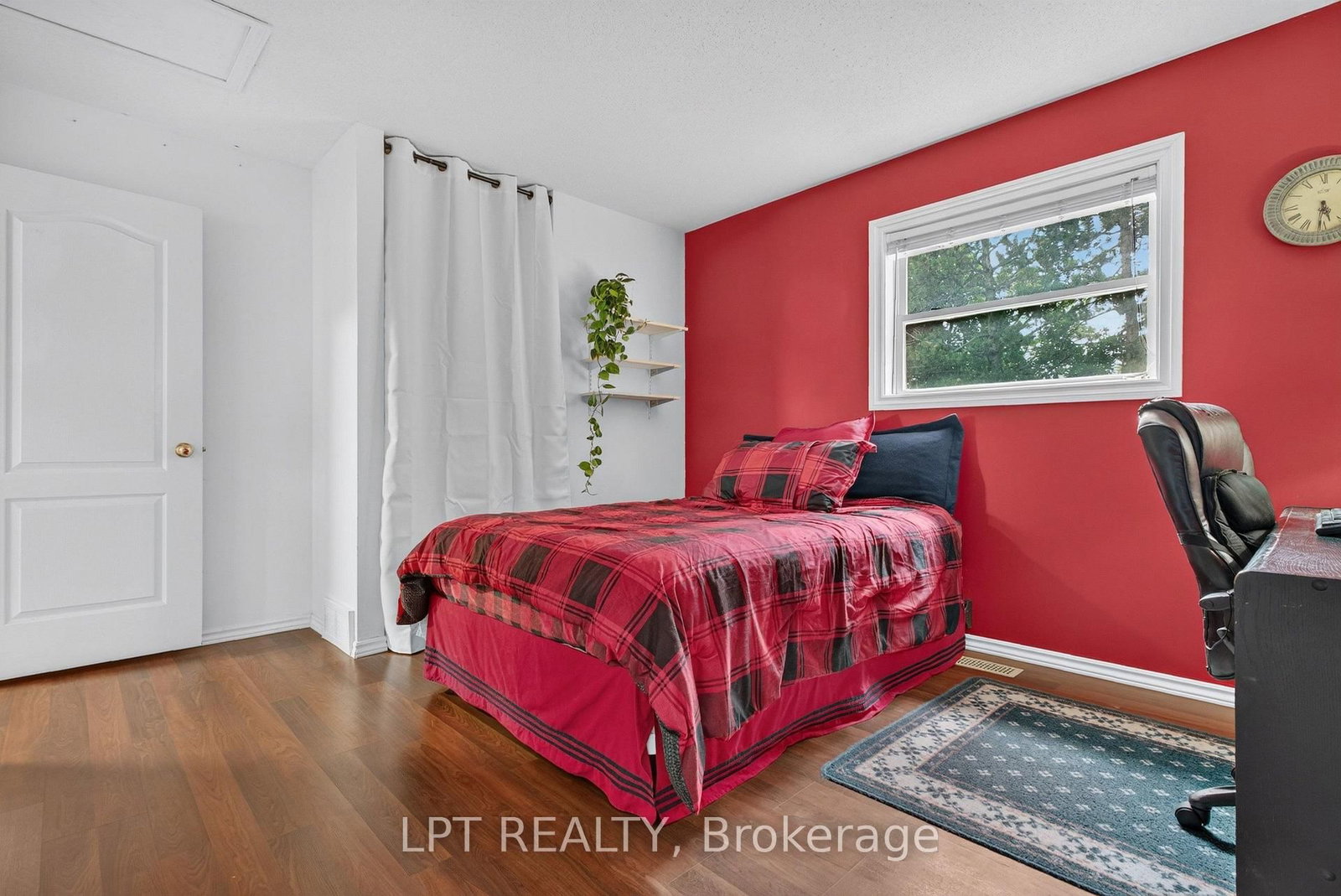 56 Victor Street • Stittsville, ON photo 25
