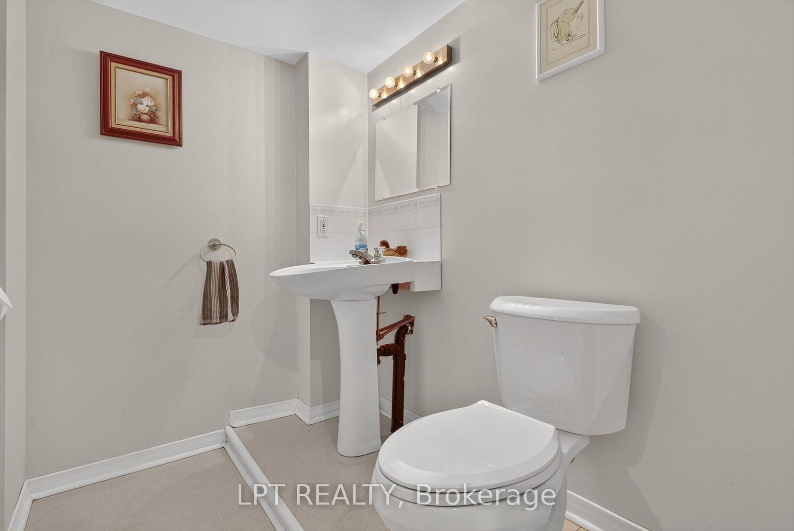 56 Victor Street • Stittsville, ON photo 34