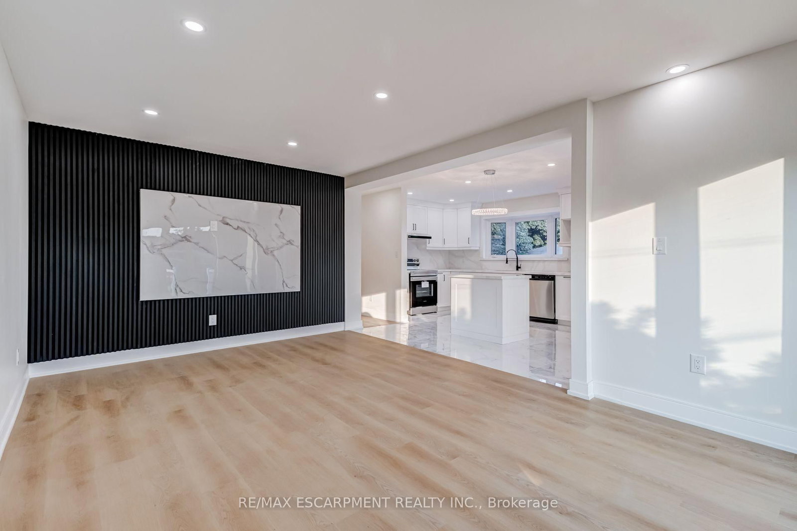 63 Hardale Crescent • Hamilton, ON photo 16