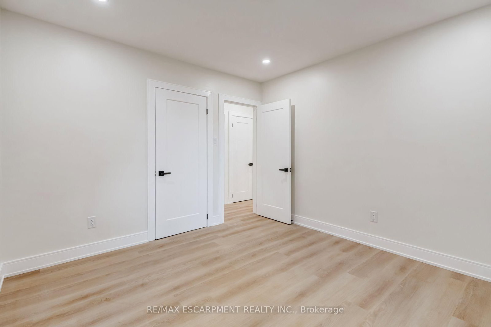 63 Hardale Crescent • Hamilton, ON photo 18