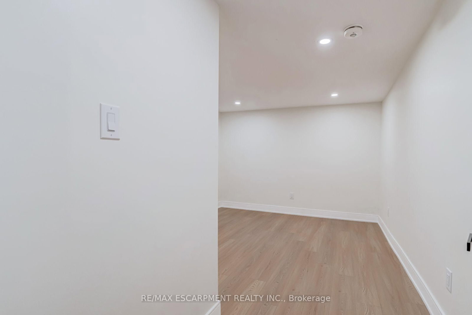 63 Hardale Crescent • Hamilton, ON photo 37