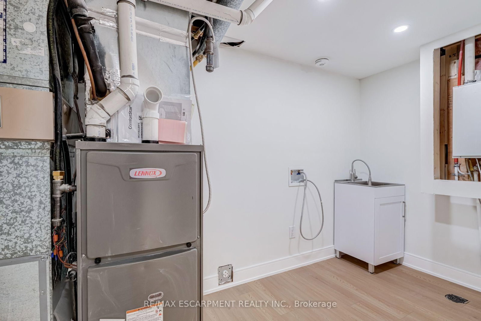 63 Hardale Crescent • Hamilton, ON photo 42