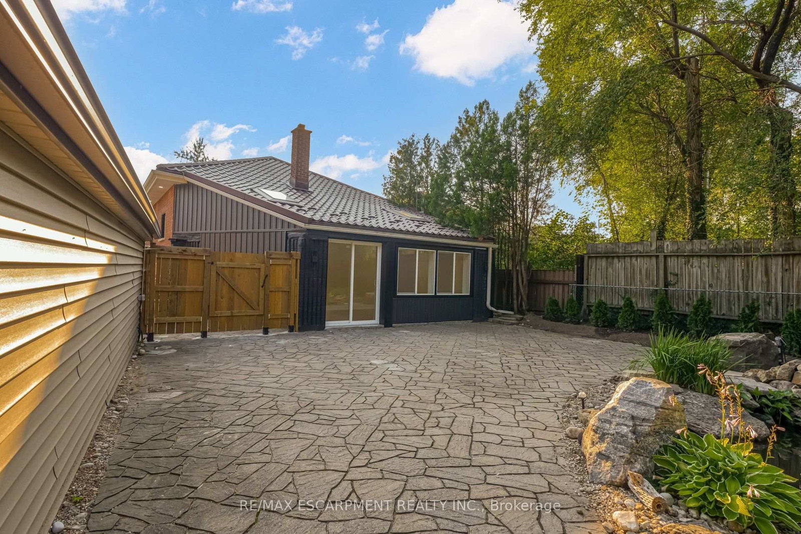 63 Hardale Crescent • Hamilton, ON photo 50