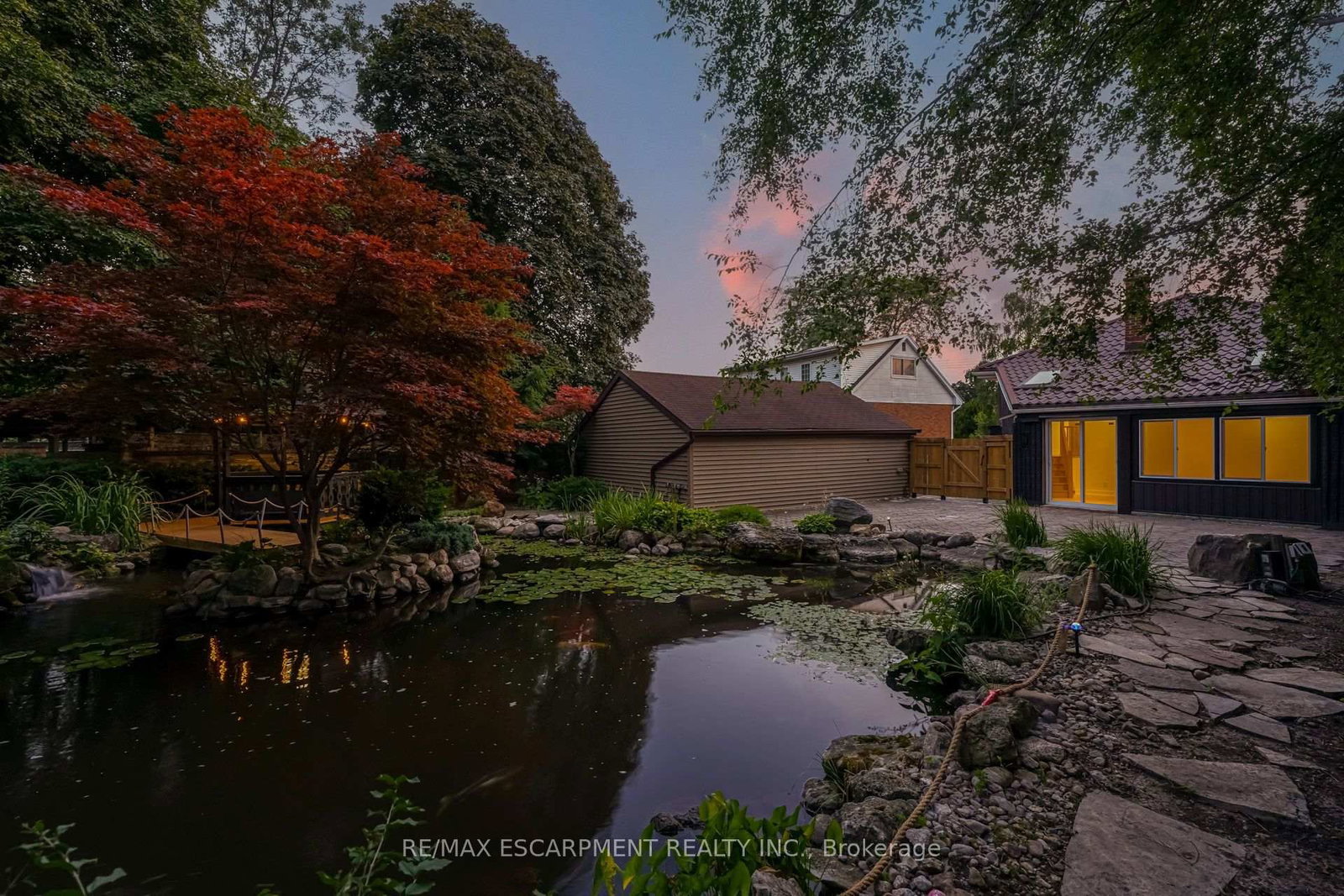 63 Hardale Crescent • Hamilton, ON photo 6