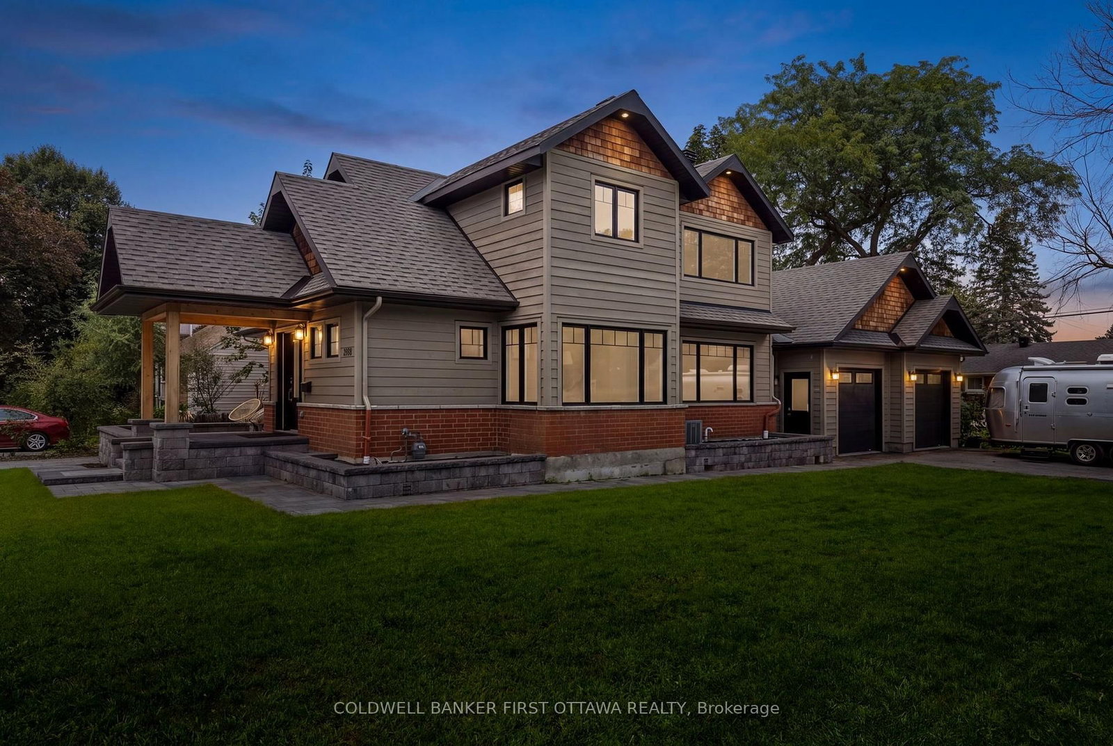 199 Mountbatten Avenue • Ottawa, ON photo 1