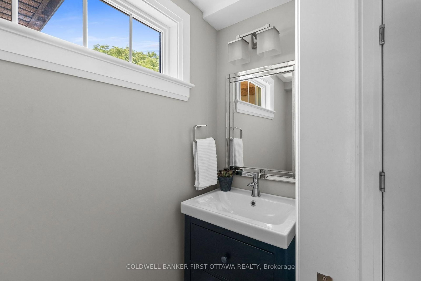 199 Mountbatten Avenue • Ottawa, ON photo 26