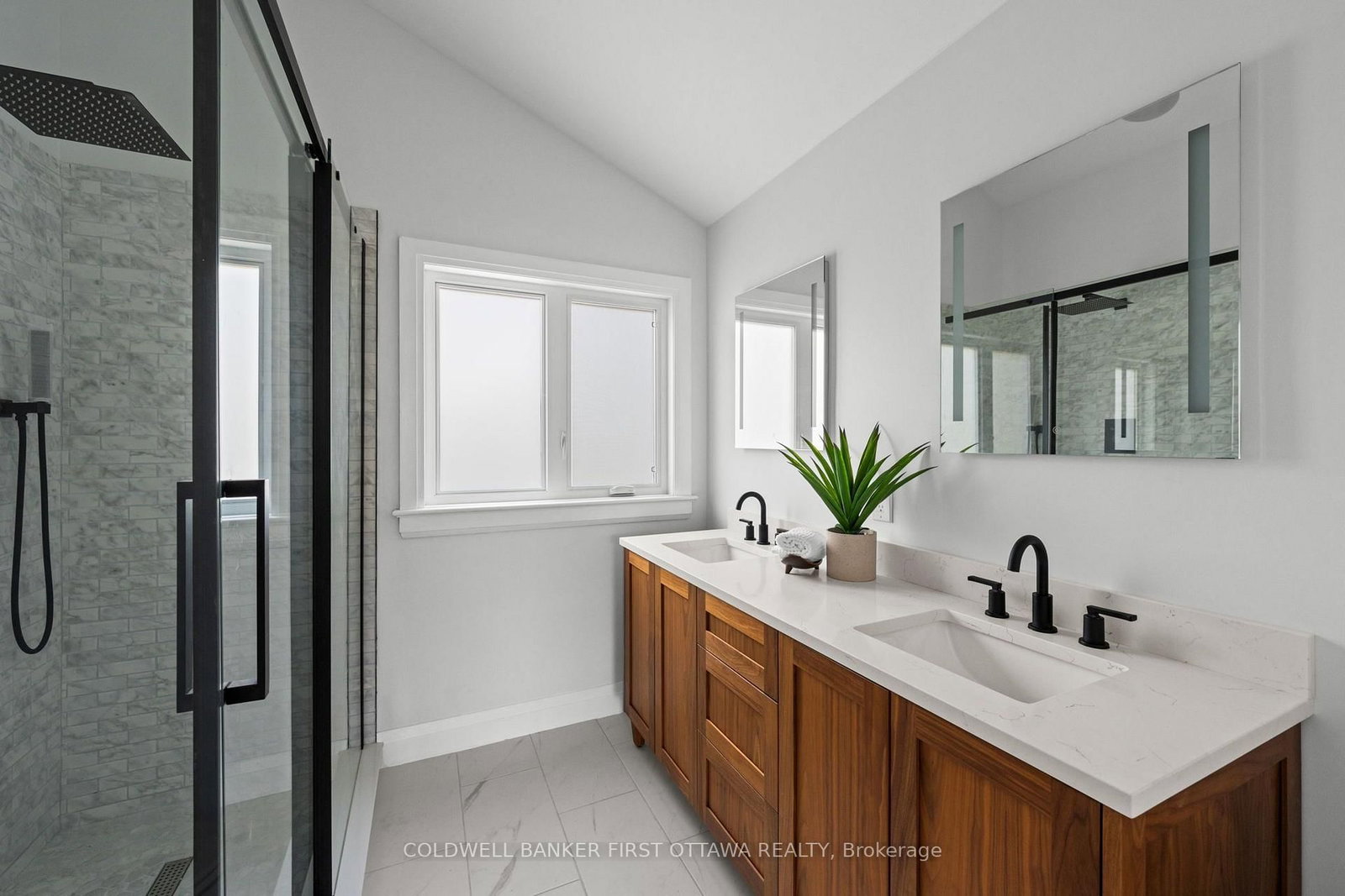 199 Mountbatten Avenue • Ottawa, ON photo 32