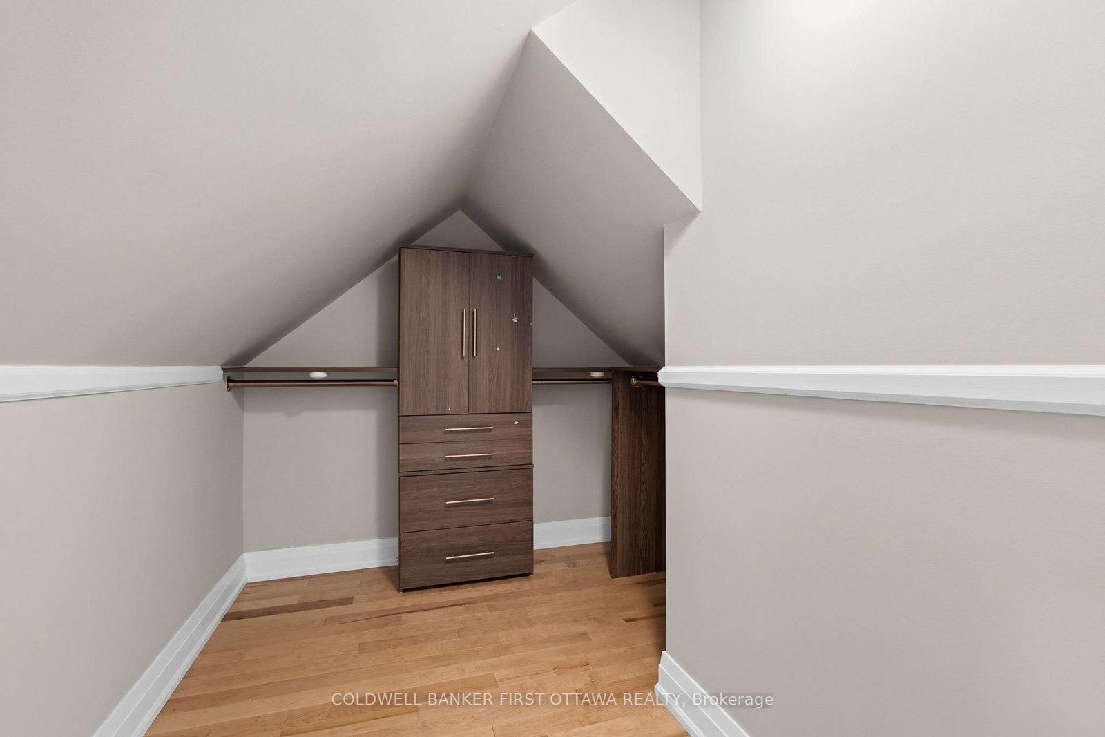 199 Mountbatten Avenue • Ottawa, ON photo 39