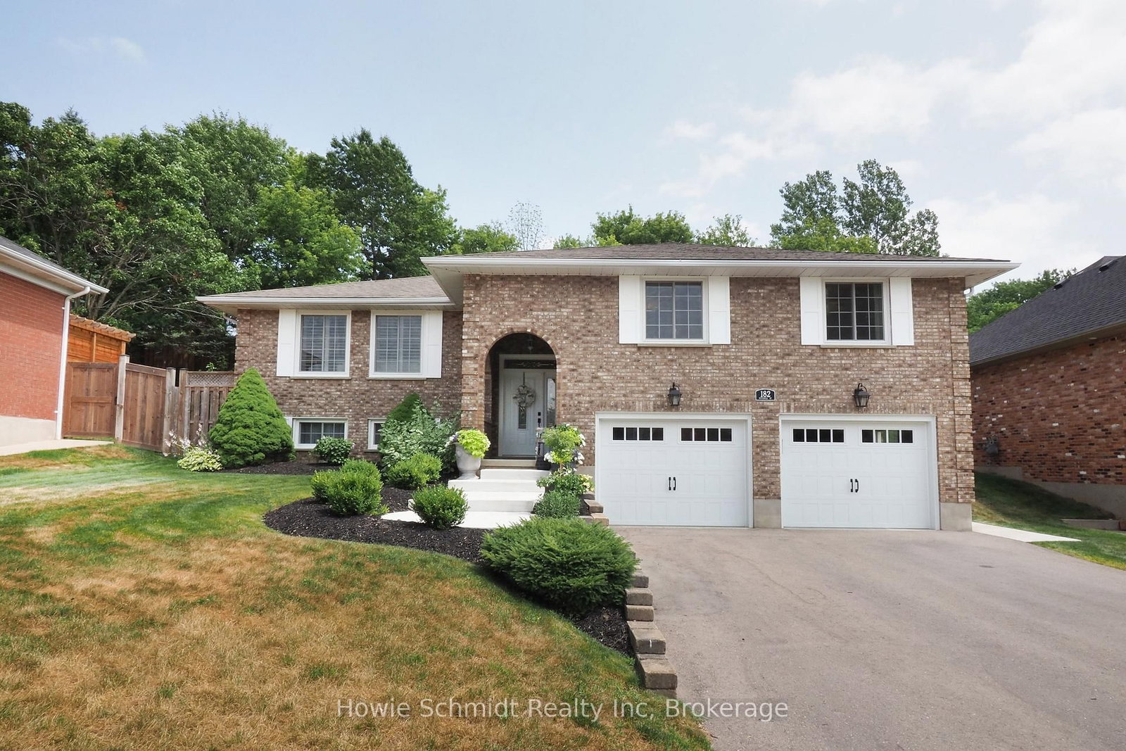 182 Mitchell Street • North Dumfries, ON photo 1