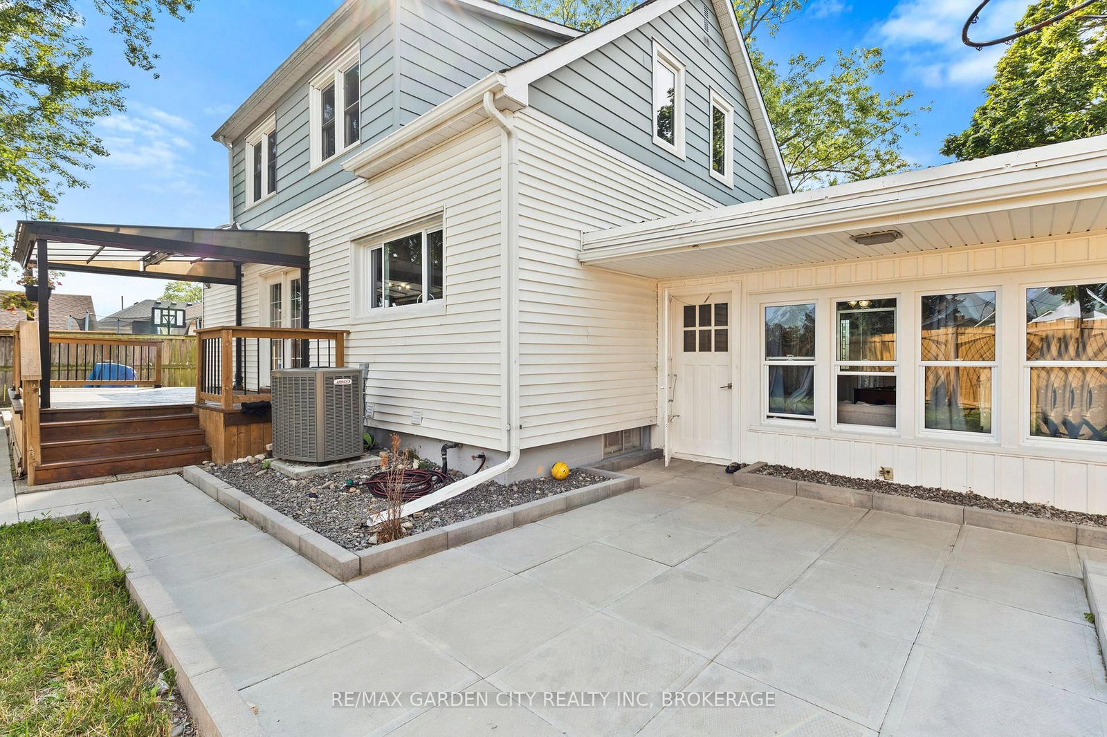 151 St George Street • Welland, ON photo 26
