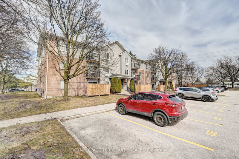 307 - 276 Eiwo Court