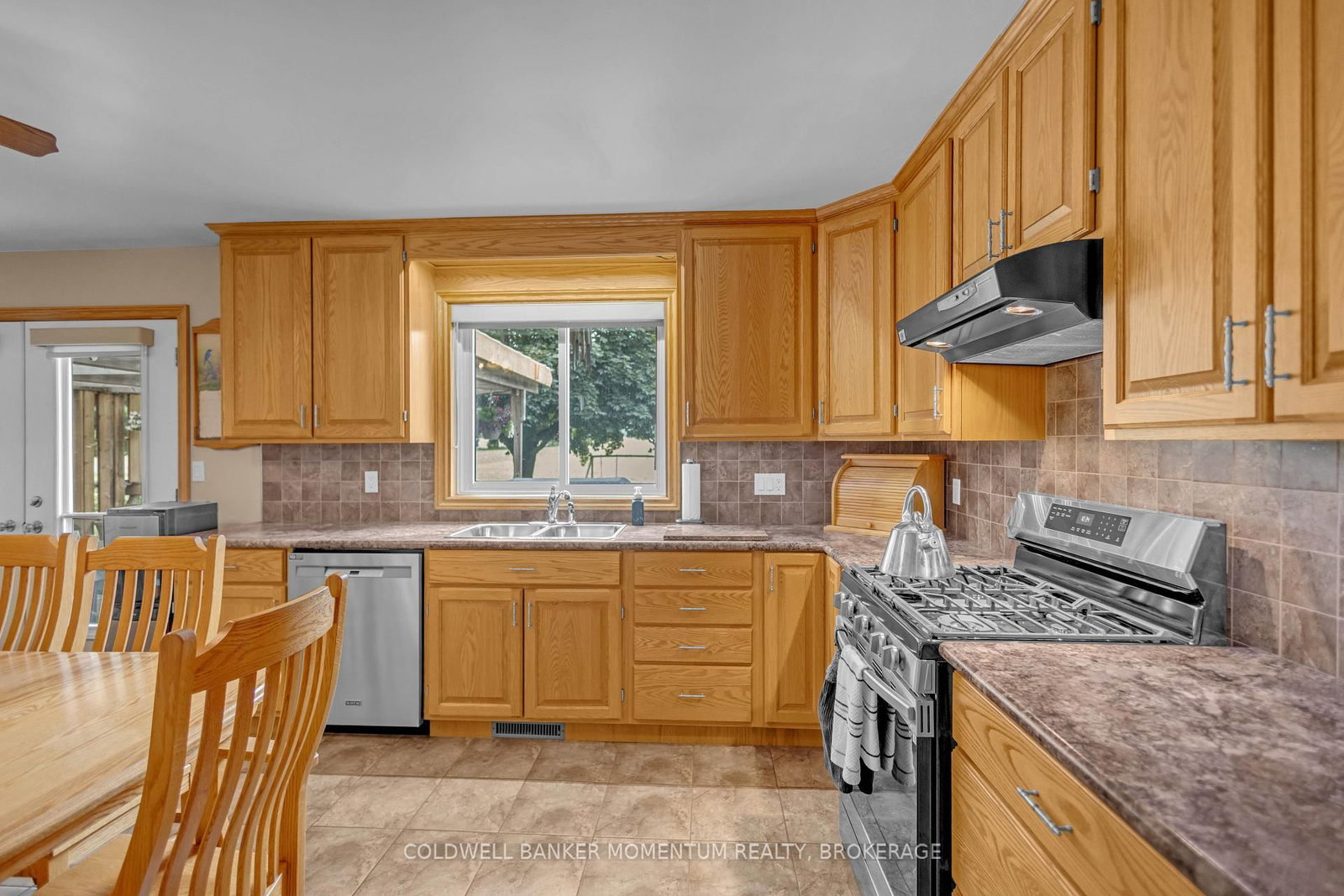 40 Murray Street E • Norfolk, ON photo 12
