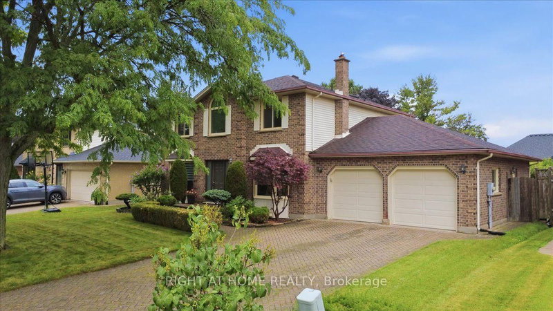 7046 Diane Crescent