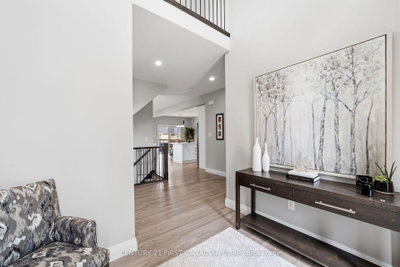 15 NICHOLSON Street • Lucan Biddulph, ON photo 5