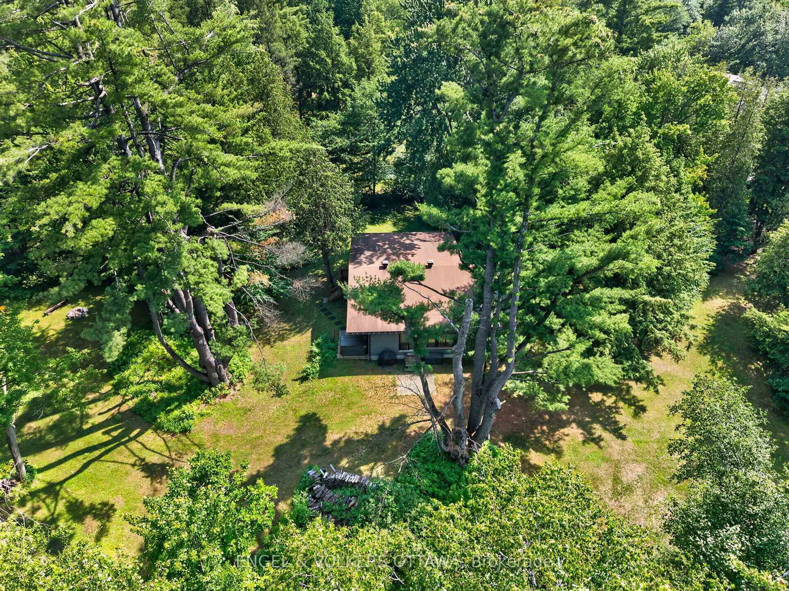 4167 Farmers Way • Carlsbad Springs, ON photo 4