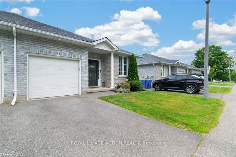 11 - 219 Shellard Lane