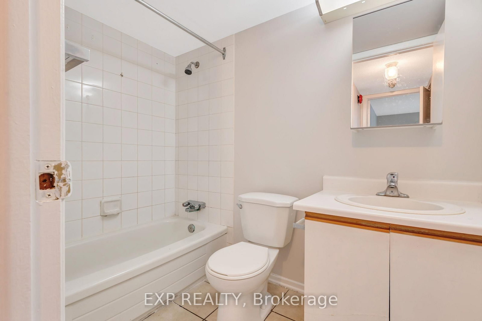 270 Lorry Greenberg Drive • #218 • Ottawa, ON photo 16