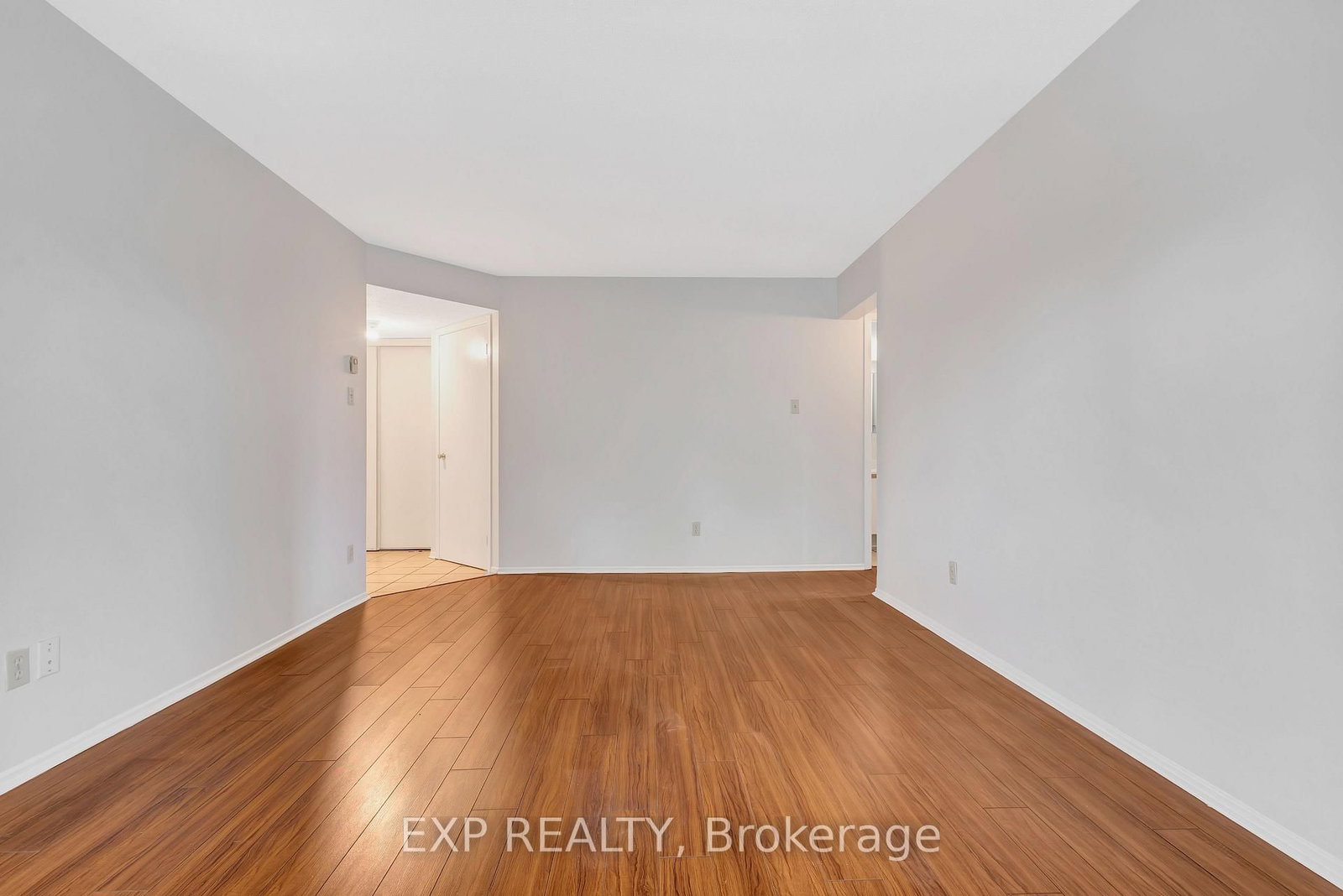 270 Lorry Greenberg Drive • #218 • Ottawa, ON photo 8
