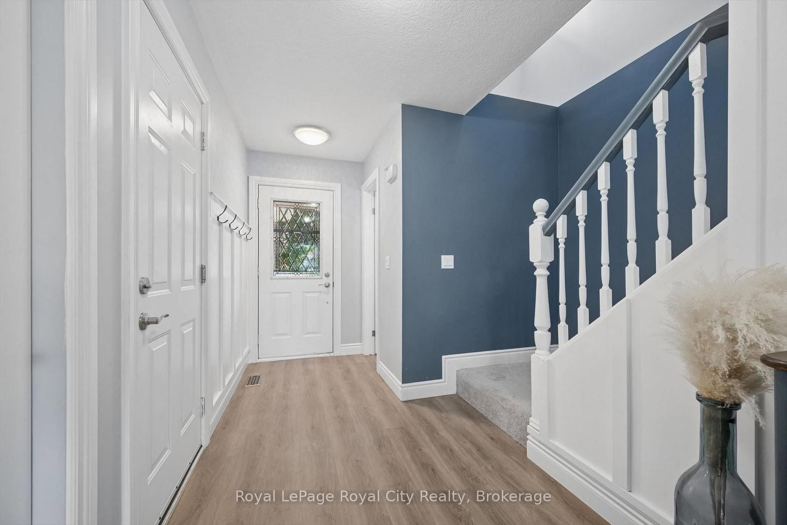 63 STARVIEW Crescent • Guelph, ON photo 9