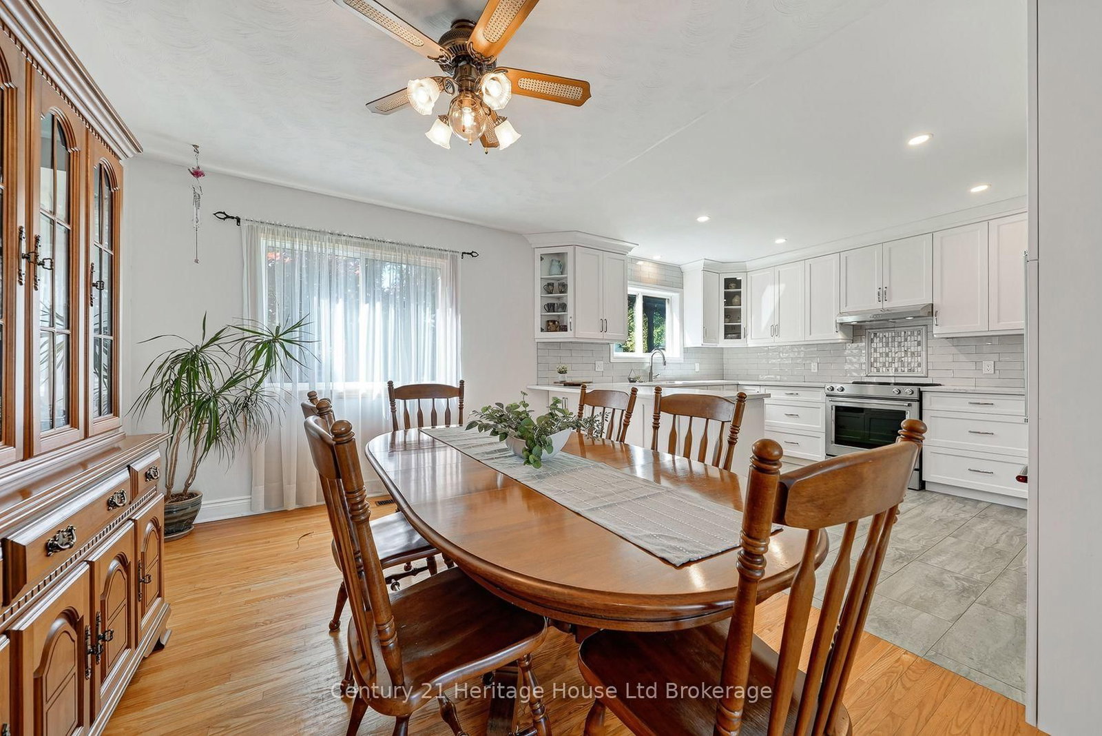 812 Hughson Street • Woodstock, ON photo 11