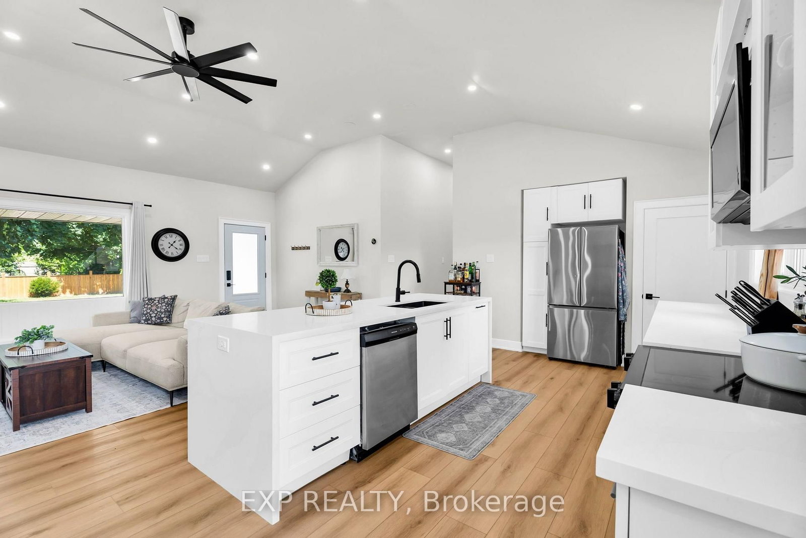 19 Woodman Drive • Brantford, ON photo 13