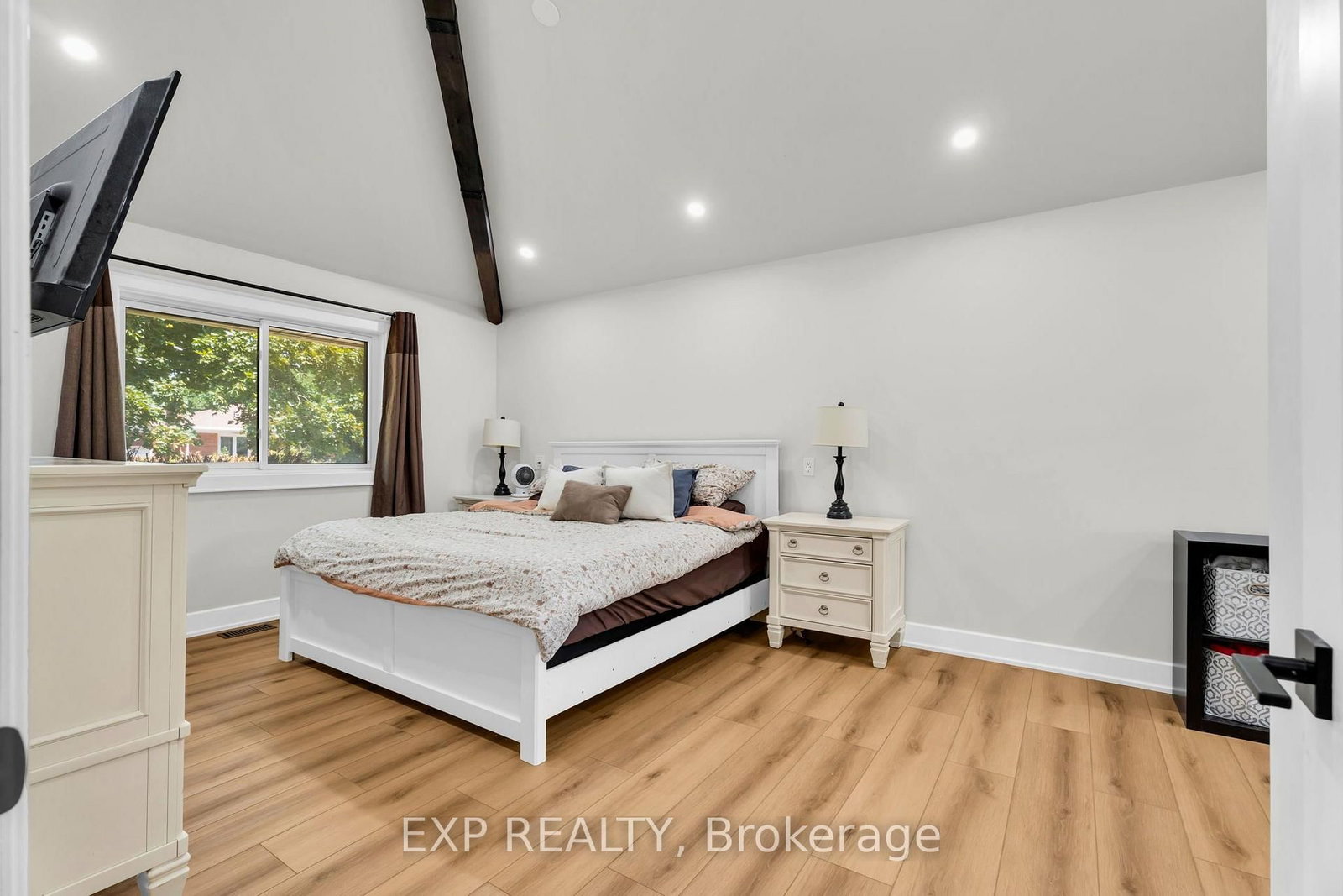 19 Woodman Drive • Brantford, ON photo 22