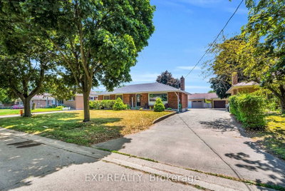 19 Woodman Drive • Brantford, ON photo 3