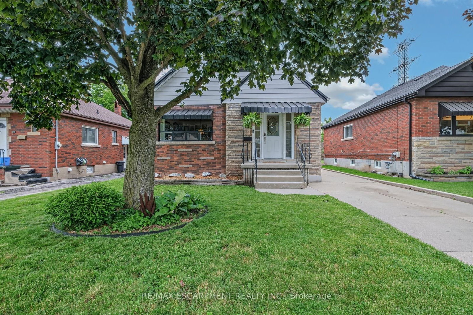 66 Paling Court • Hamilton, ON photo 1