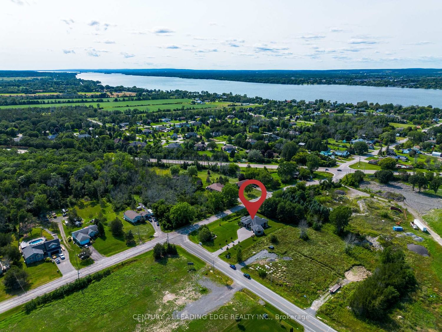 9 Leaside Street • Prince Edward County, ON photo 12