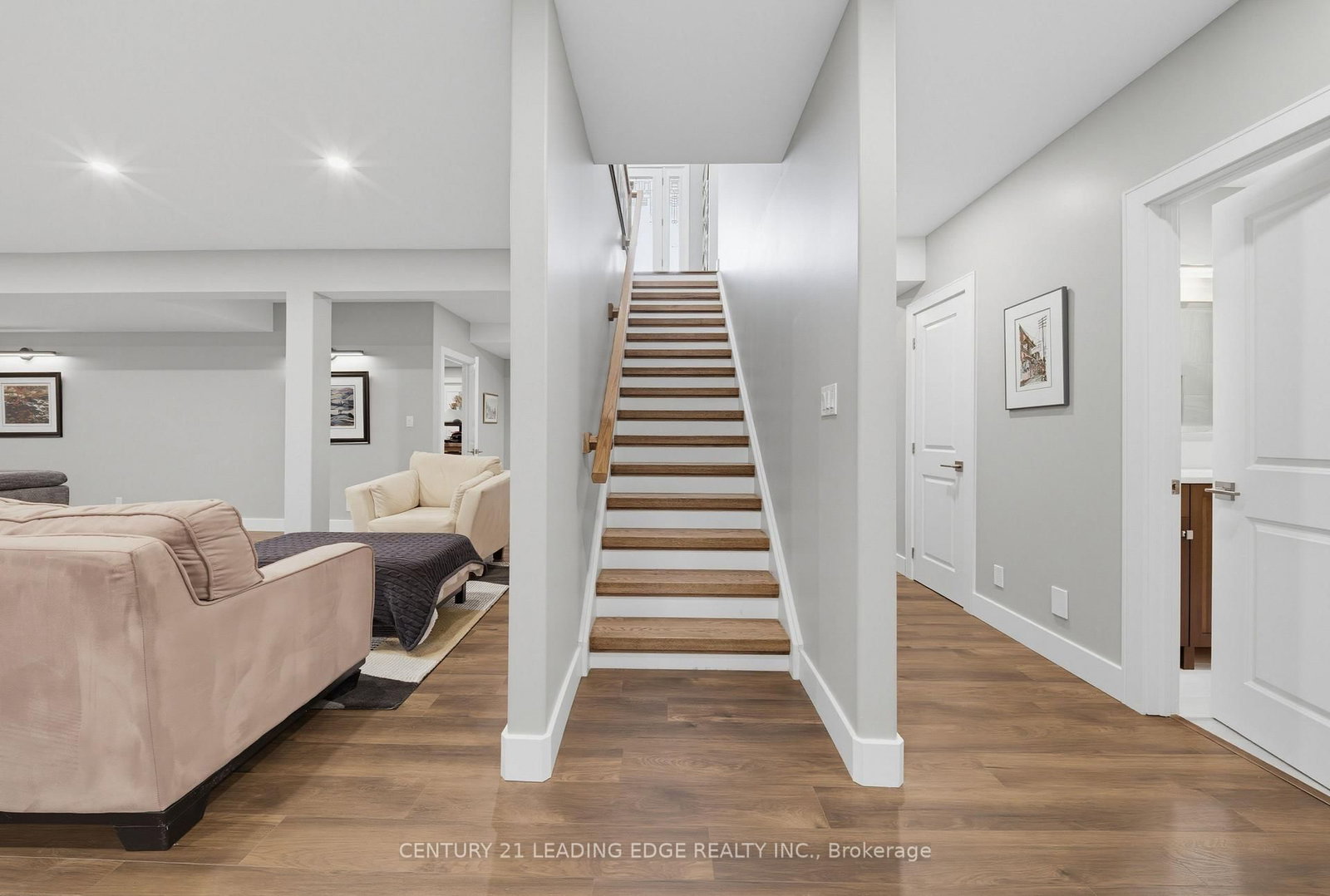 9 Leaside Street • Prince Edward County, ON photo 34
