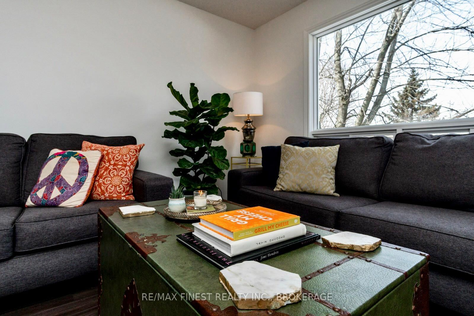 116 FIRESIDE Court • Kingston, ON photo 10